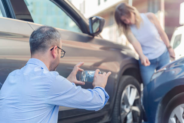 Professional Commercial Auto Insurance technician working in Blythe, CA